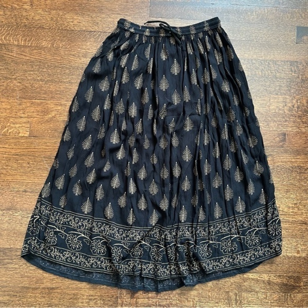 Jessica Taylor 0/S fits most black with gold leaf print gauze skirt